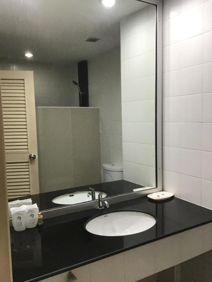 Tonkoon Hotel Udon Thani Exterior photo